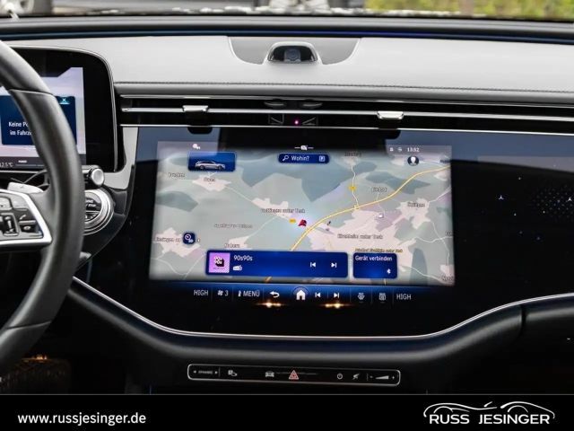 Mercedes-Benz E 200 AVANTGARDE Estate