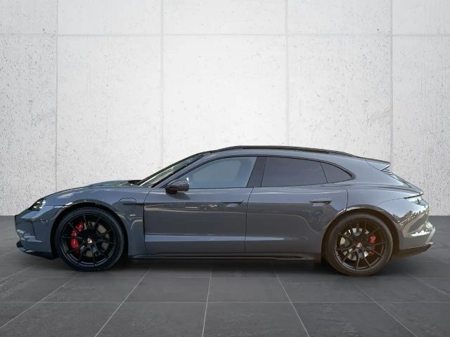 Porsche Taycan GTS Sport Turismo