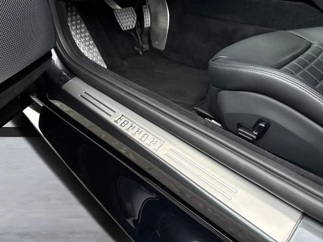 Ferrari Roma *Embleme*Navi*PDC*Klima*Leder*