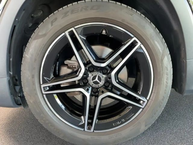 Mercedes-Benz GLB 200 AMG Line