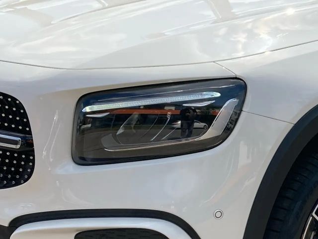 Mercedes-Benz GLB 180 AMG Line