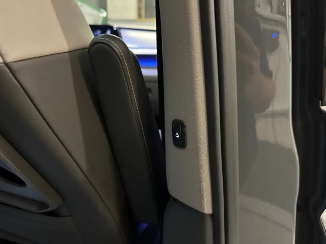 Volkswagen Multivan Style T7