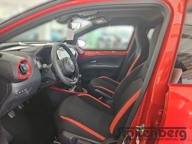 Toyota Aygo X 5-deurs Basis Team D