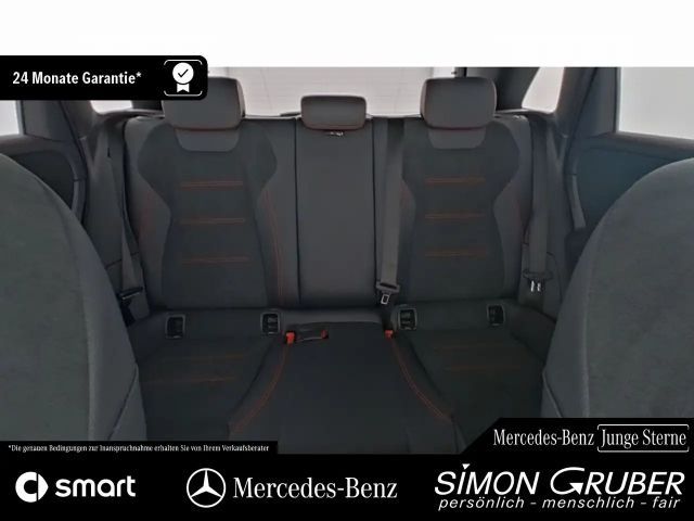 Mercedes-Benz B 180 AMG Line Sedan