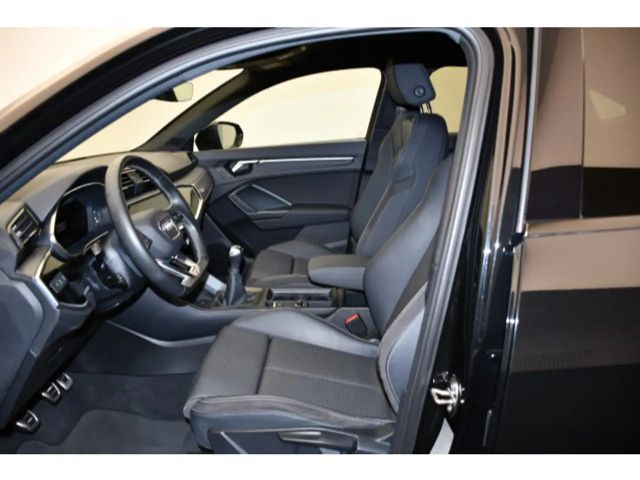 Audi Q3 35 TFSI S-Line