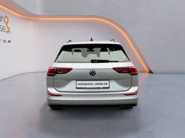 Volkswagen Golf 1.5 eTSI DSG Life Variant