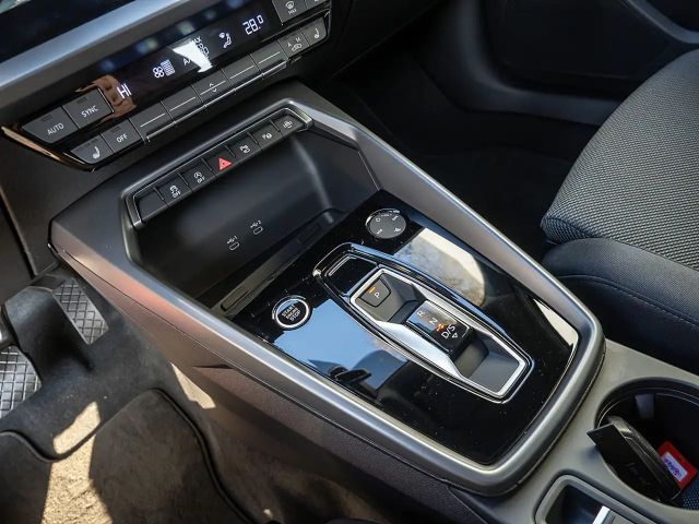 Audi A3 35 TFSI S-Line Sedan Sportback