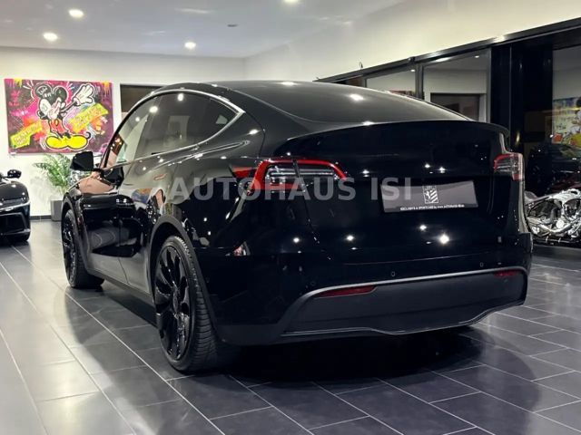 Tesla Model Y AWD Dual Motor Performance