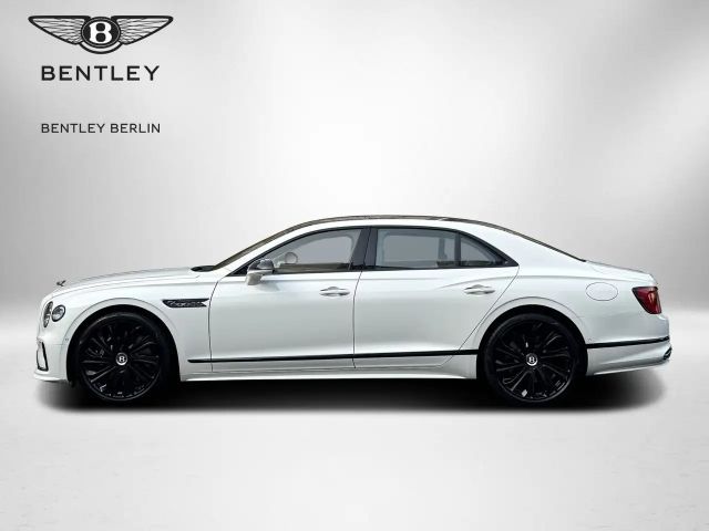 Bentley Flying Spur Hybrid V8