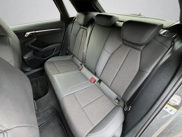 Audi A3 Hybride S-Line Sedan