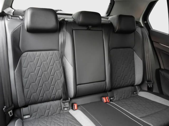 Volkswagen Golf 1.5 TSI Golf VIII