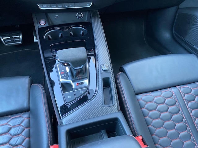 Audi RS4 Avant Quattro