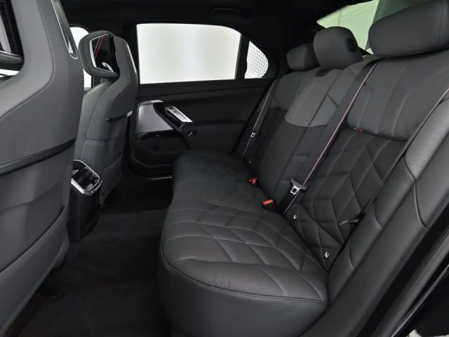 BMW 740 740d M-Sport Sedan xDrive