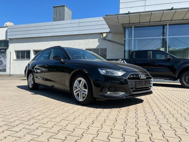 Audi A4 40 TDI Avant S-Tronic