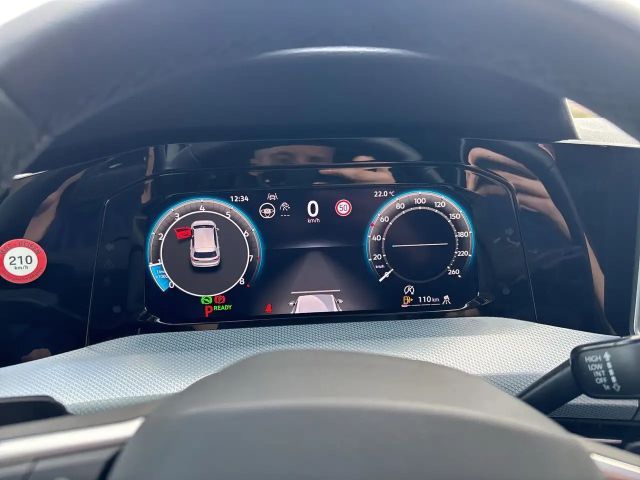 Volkswagen Golf 1.5 eTSI Golf VIII