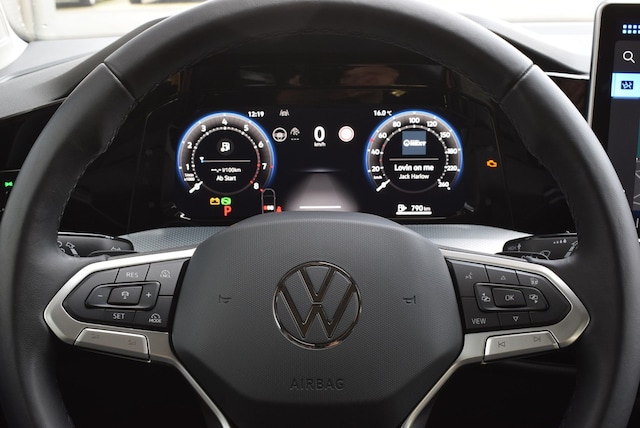 Volkswagen Golf 1.5 eTSI DSG Golf VIII