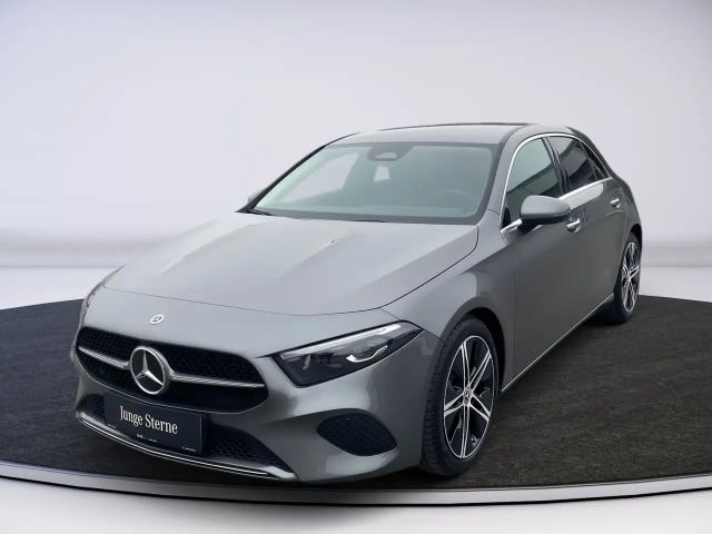 Mercedes-Benz A 180 Hatchback