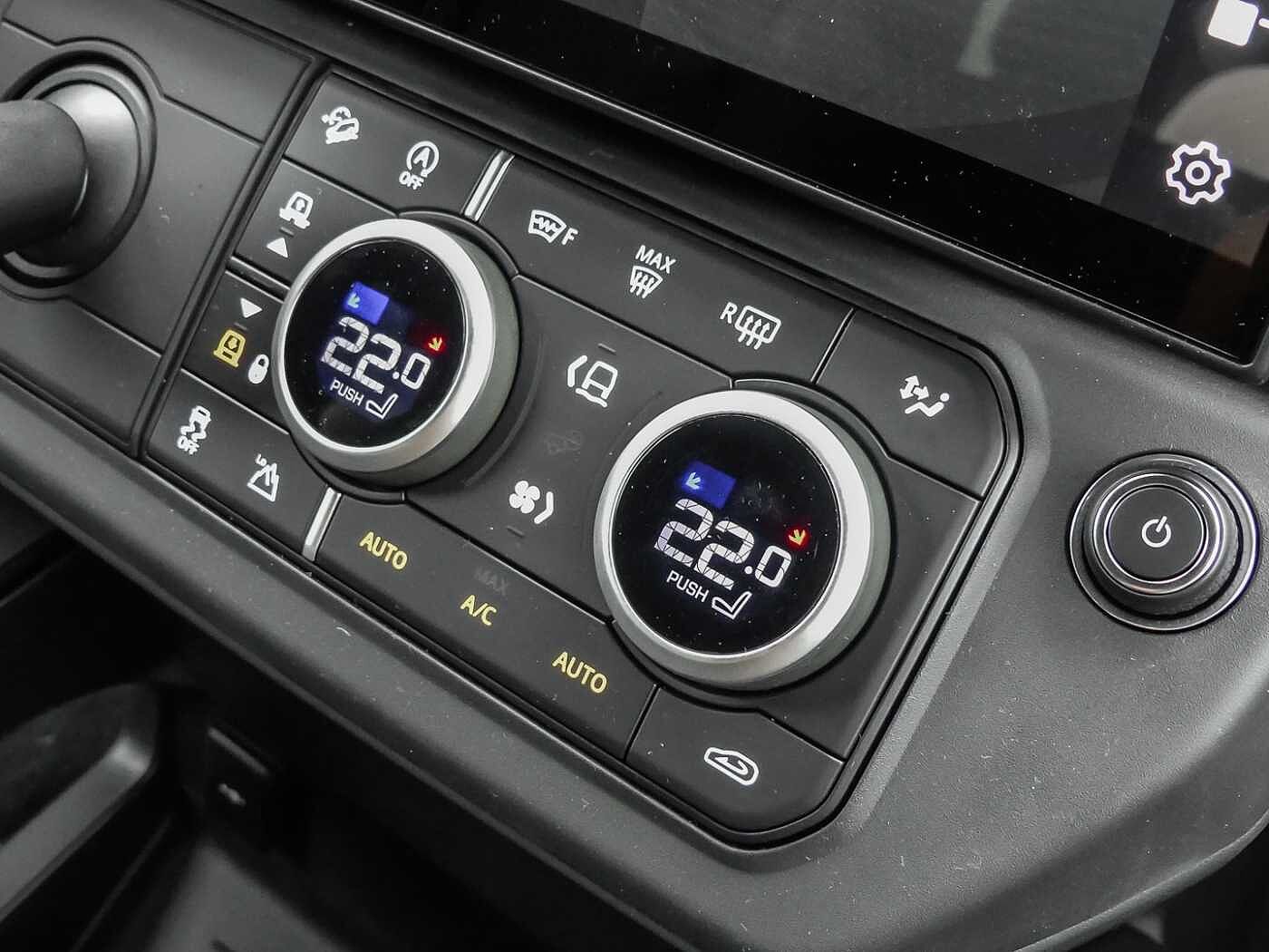 Land Rover Defender 110