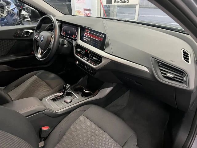 BMW 118 118d Advantage pakket Sedan