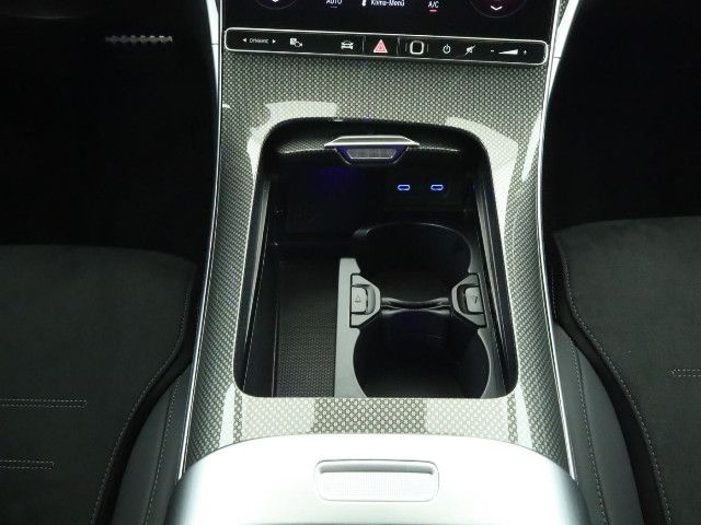 Mercedes-Benz C 200 Sedan