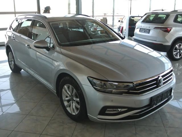 Volkswagen Passat Business DSG Variant