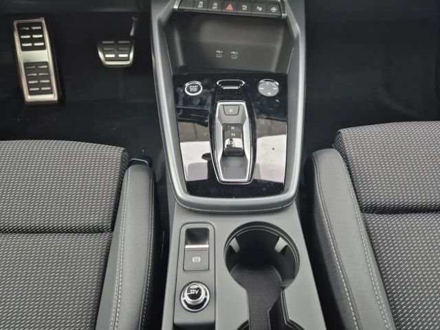 Audi A3 35 TFSI S-Line Sedan