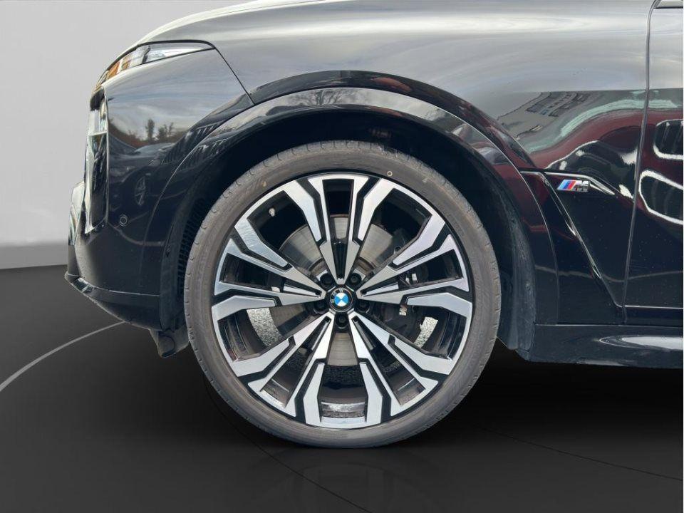 BMW X7 M60i xDrive