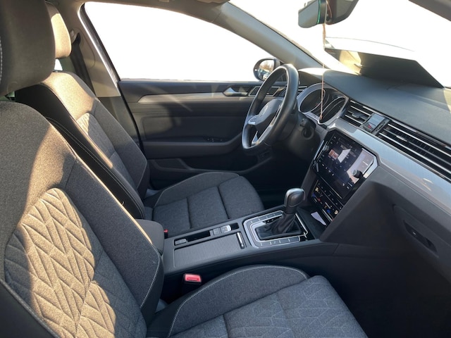 Volkswagen Passat 1.5 TSI Business DSG Variant