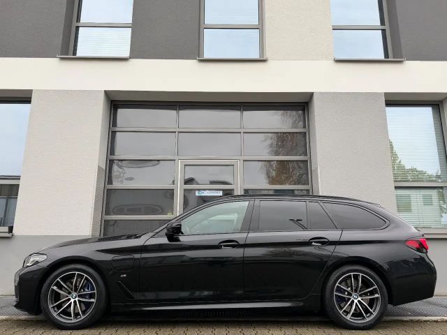 BMW 530 530e M-Sport