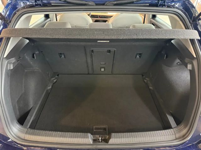 Volkswagen Golf 1.5 eTSI Life