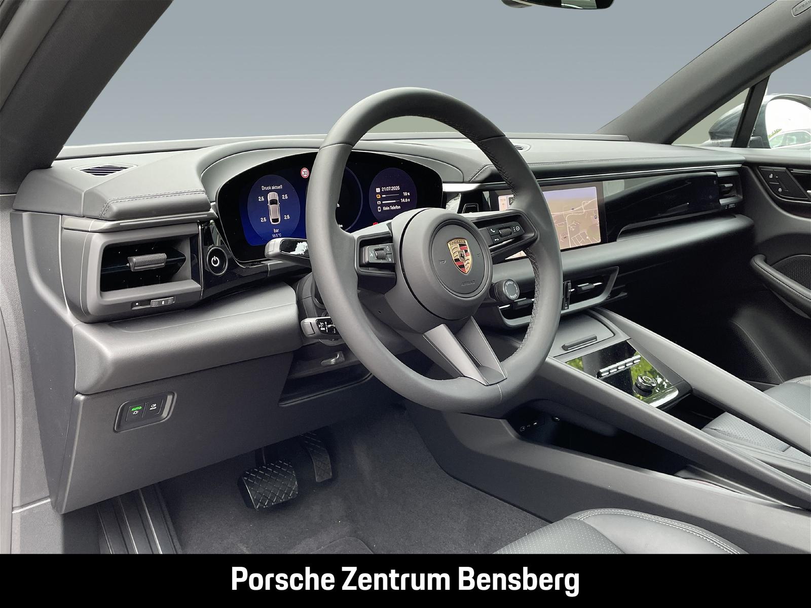 Porsche Macan Electric