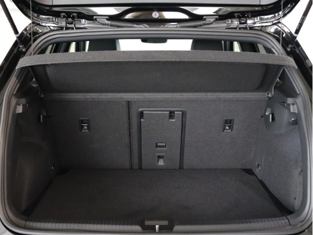 Volkswagen Golf 1.5 eTSI DSG Golf VIII