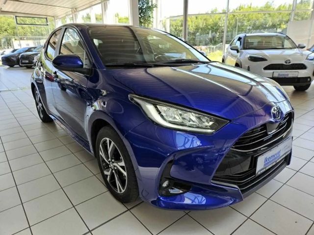 Toyota Yaris Hatchback Hybride Team D