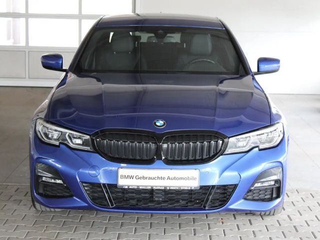 BMW 320 320d M-Sport Sedan xDrive