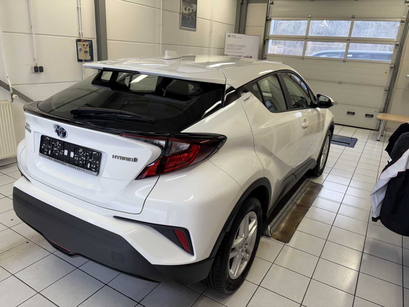 Toyota C-HR 5-deurs Basis