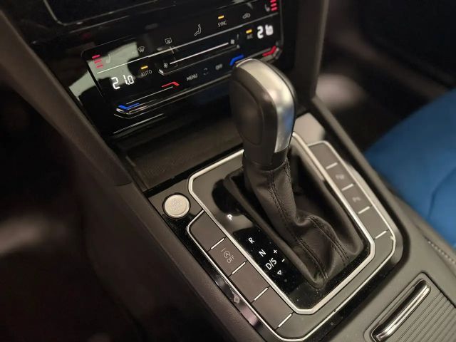 Volkswagen Passat Elegance Elegance