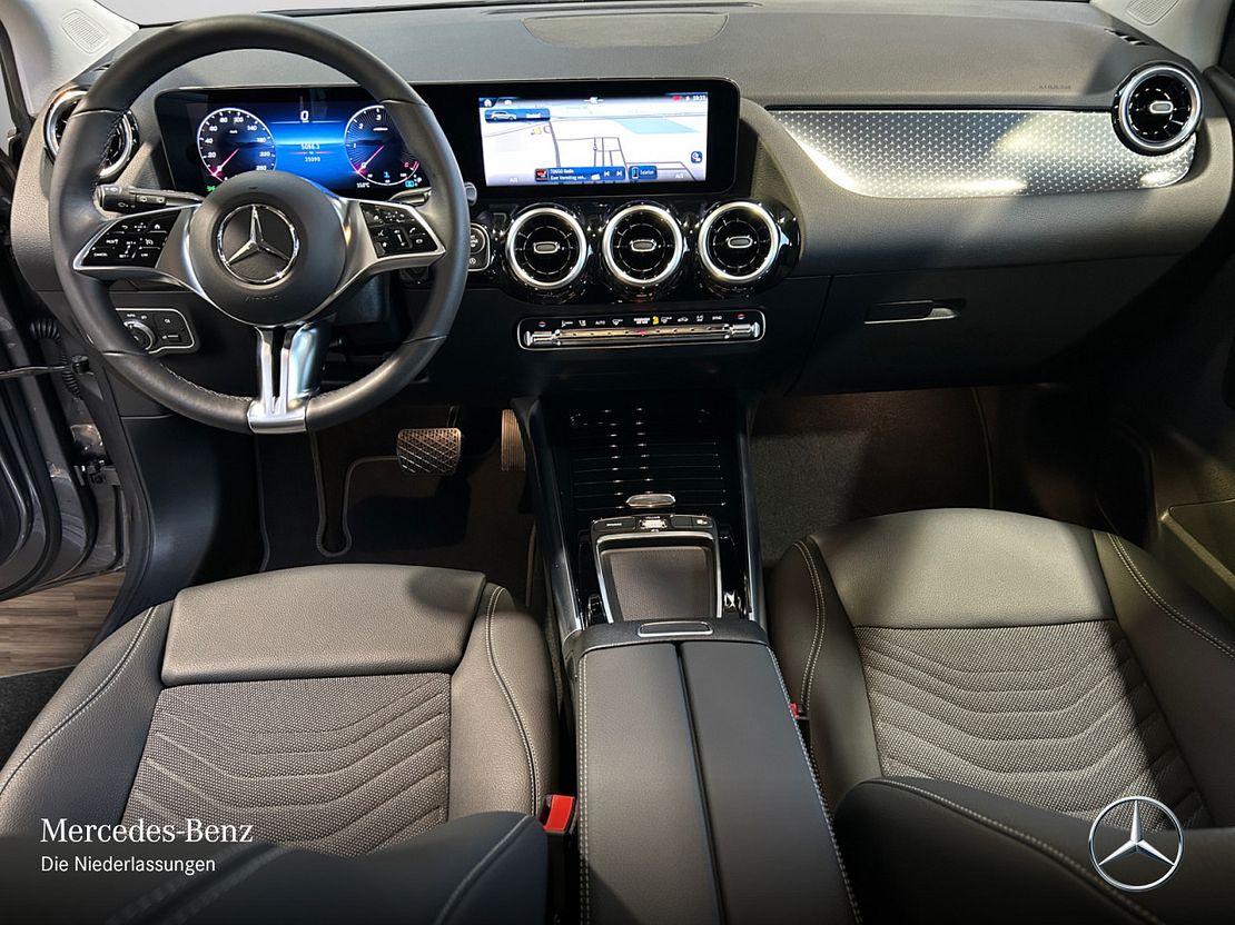 Mercedes-Benz B 180 B 180 d Sedan