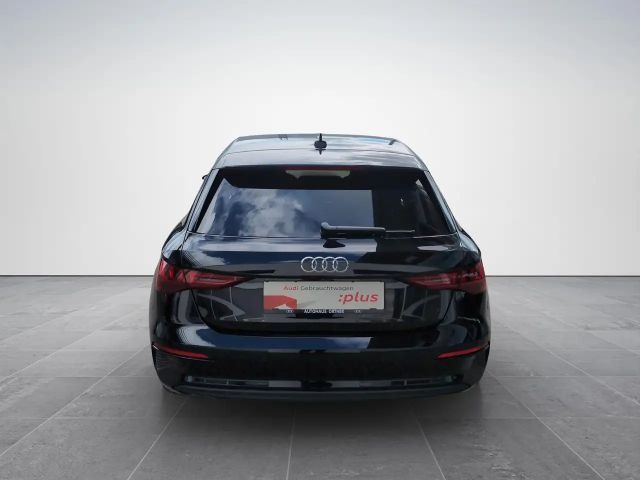 Audi A3 30 TDI Sedan