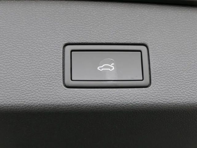 Volkswagen Golf Business DSG Variant