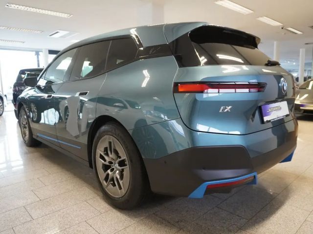 BMW iX xDrive40