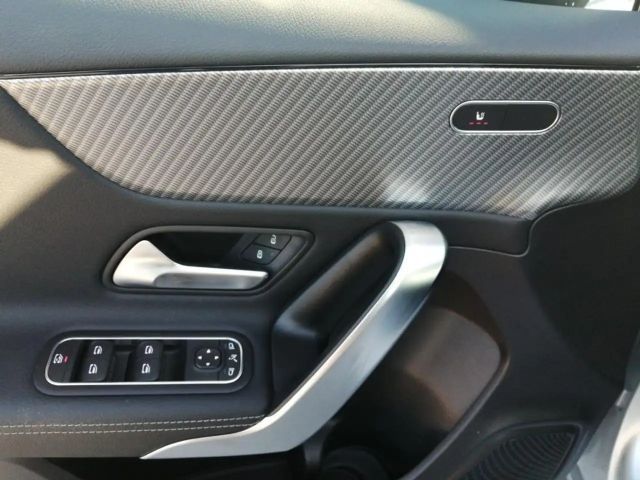 Mercedes-Benz A 200 Progressive