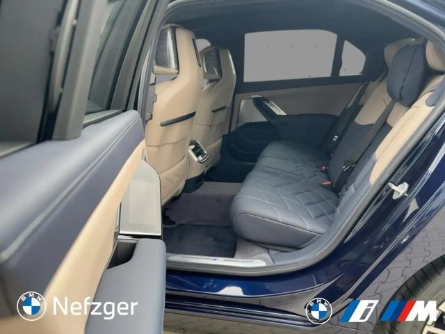 BMW 740 740d M-Sport Sedan xDrive