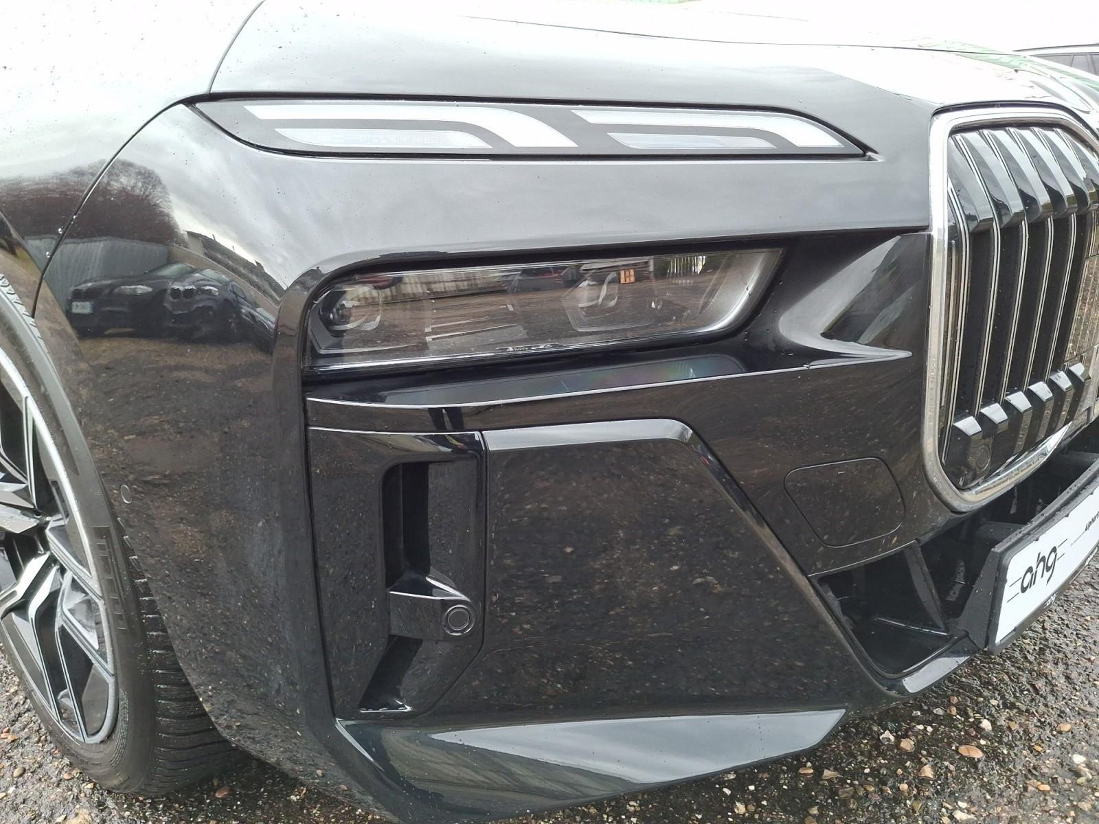 BMW 740 740d M-Sport Sedan xDrive