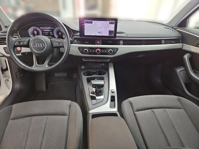 Audi A4 35 TFSI Avant Business S-Line