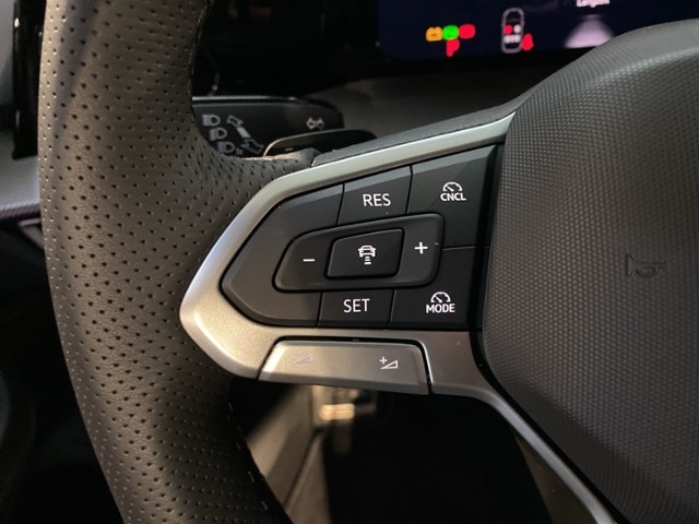 Volkswagen Golf 1.5 eTSI DSG Golf VIII Variant