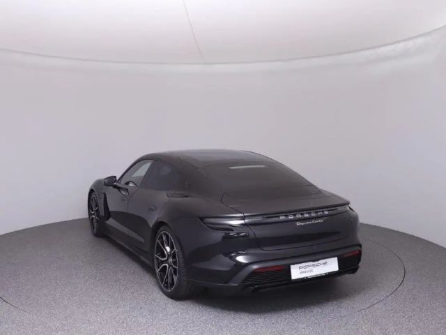 Porsche Taycan Turbo