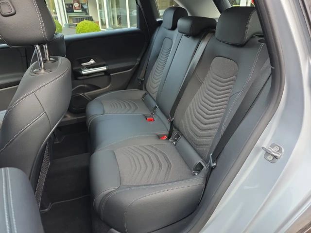 Mercedes-Benz B 200 Progressive