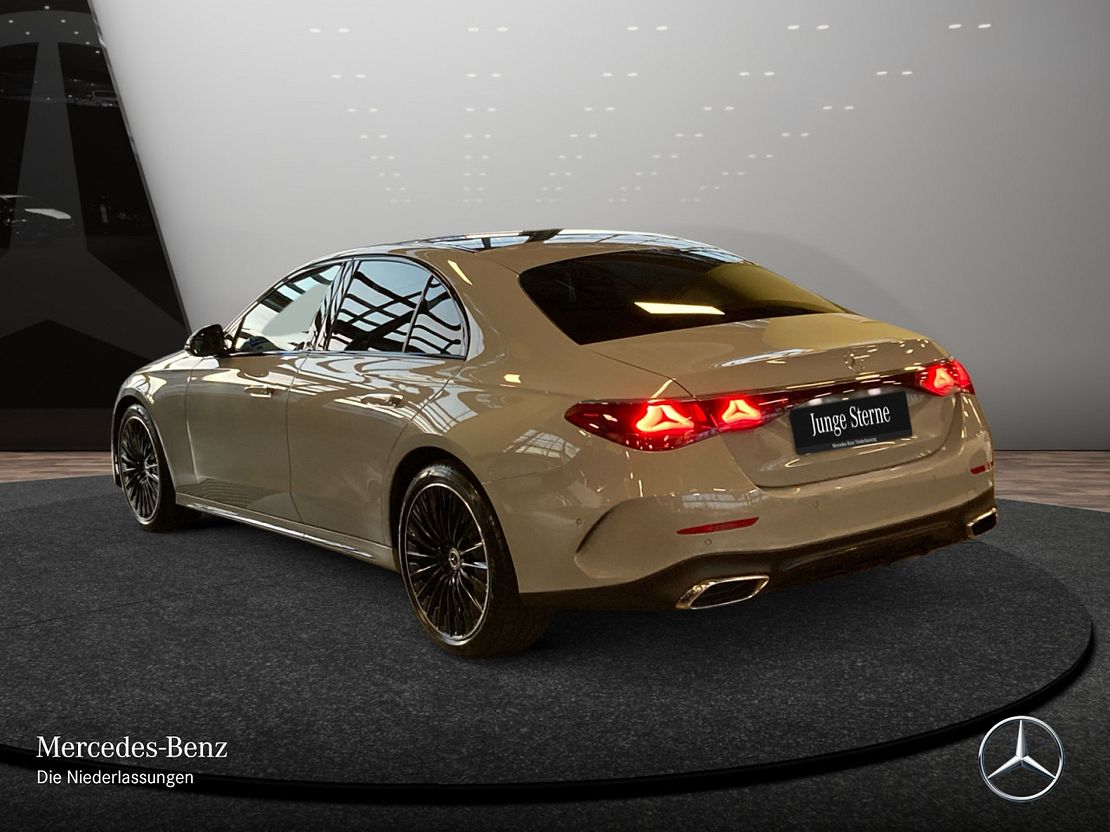 Mercedes-Benz E 200 AMG Line Sedan