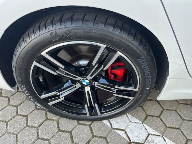 BMW 330 330i M-Sport Sedan xDrive