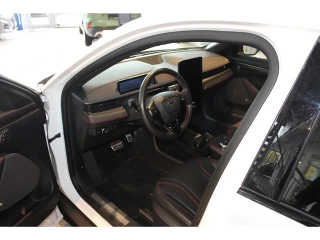 Ford Mustang Mach-E AWD